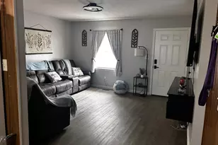 509 S Lee St, Bishopville, SC 29210 - Photo 3