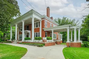 737 Caldwell St, Newberry, SC 29108 - Photo 1