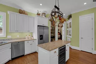 3729 Wilmot Ave, Columbia, SC 29205 - Photo 15