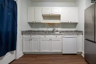 2237 Kingswood Dr, Columbia, SC 29205 - Photo 7