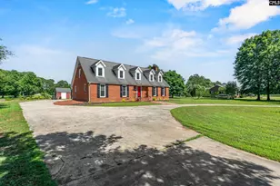 938 Fairway Dr, Newberry, SC 29108 - Photo 1