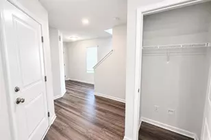 129 Kings Parish Ct, Columbia, SC 29209 - Photo 3