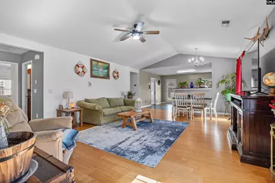 942 Farnsworth Drive, Hopkins, SC 29061 - Photo 7
