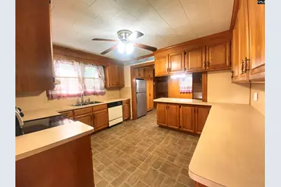 201 McDonald, Whitmire, SC 29178 - Photo 11