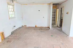 328 Chavis St, West Columbia, SC 29169 - Photo 7