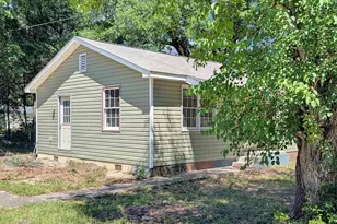328 Chavis St, West Columbia, SC 29169 - Photo 3