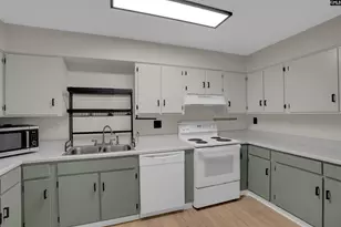1100 Skyland Dr, Columbia, SC 29210 - Photo 11