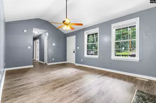4223 Woodridge Dr, Columbia, SC 29203 - Photo 3