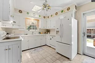 1824 Fairhaven Dr, Columbia, SC 29210 - Photo 3