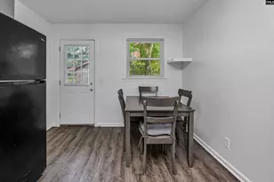 3929 Trotter Rd, Columbia, SC 29209 - Photo 11