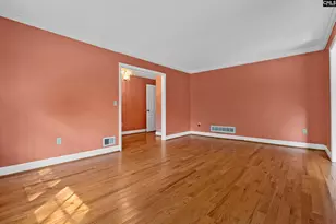 3525 Greenway Dr, Columbia, SC 29206 - Photo 9