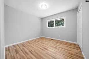 1040 E Sherwood Dr, Sumter, SC 29153 - Photo 13