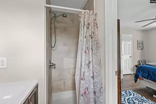 1111 Price Cir, West Columbia, SC 29169 - Photo 17