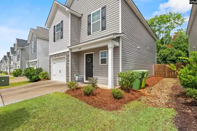1069 Crescent Moon Loop, Hopkins, SC 29061 - Photo 3