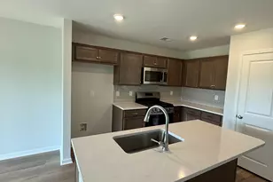208 Laurinton Farms Dr, Hopkins, SC 29061 - Photo 5