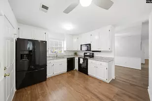 753 Teakwood Ct, West Columbia, SC 29169 - Photo 9