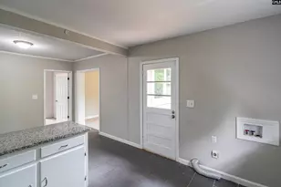 1927 Melissa Ln, Columbia, SC 29210 - Photo 11
