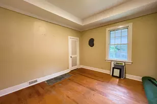 411 Gary St, Whitmire, SC 29178 - Photo 17