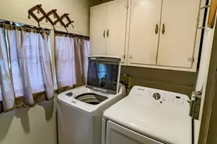 411 Gary St, Whitmire, SC 29178 - Photo 15