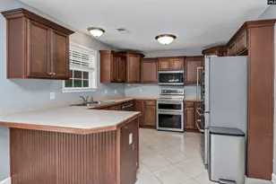 1027 Tarrytown Ln, West Columbia, SC 29170 - Photo 17