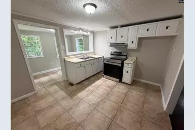 1207 Hampton, Orangeburg, SC 29115 - Photo 7