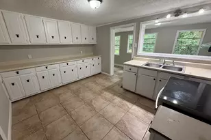 1207 Hampton, Orangeburg, SC 29115 - Photo 11