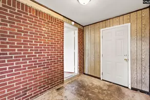1534 S Kilbourne Rd, Columbia, SC 29205 - Photo 5