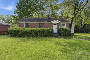 1534 S Kilbourne Rd, Columbia, SC 29205 - Photo 1
