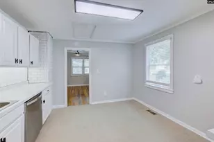 322 S Kilbourne Rd, Columbia, SC 29205 - Photo 13