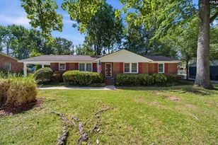 918 Fairwood Dr, Columbia, SC 29209 - Photo 1