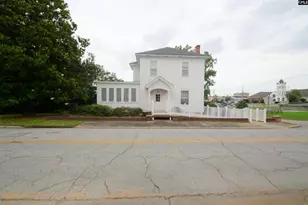 1015 Boundary St, Newberry, SC 29108 - Photo 1