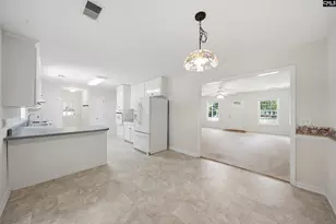 224 Meadow Crest Dr, West Columbia, SC 29172 - Photo 9