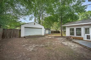 824 Fairwood Dr, Columbia, SC 29209 - Photo 45