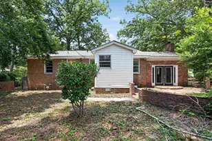 8 Holiday Cir, Columbia, SC 29206 - Photo 3