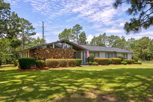 1917 Dixon Ln, Camden, SC 29020 - Photo 5