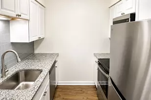 109 Thornwell Ct C, Columbia, SC 29205 - Photo 5