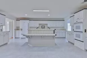 1830 Spring Hill Rd, Gilbert, SC 29054 - Photo 11
