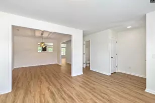 22 Vintage Oak Ct, Camden, SC 29020 - Photo 5