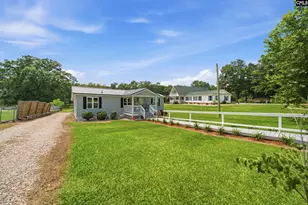 1037 Natures Cove Rd, Saluda, SC 29138 - Photo 9