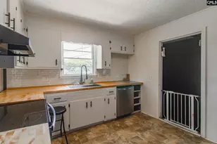 429 Stirlington Rd, Columbia, SC 29212 - Photo 13