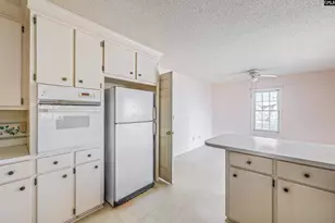 131 S Cove Dr, West Columbia, SC 29170 - Photo 15