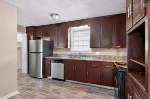 7821 Folly Ct, Columbia, SC 29209 - Photo 11