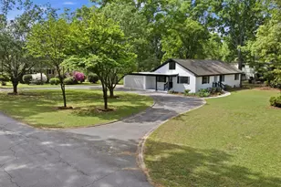 907 Amelia St, Newberry, SC 29108 - Photo 1