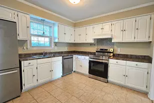 159 Jefferson Pl, Columbia, SC 29212 - Photo 3