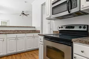399 Wormwood Ln, Columbia, SC 29209 - Photo 13