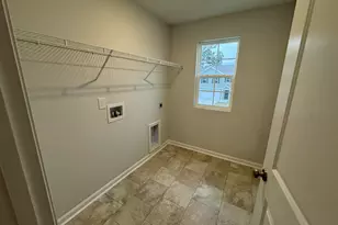 3026 Hallsdale Dr, Elgin, SC 29045 - Photo 9