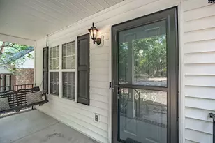 1029 Deerwood St, Columbia, SC 29205 - Photo 3