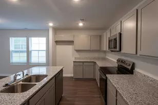 1007 Crescent Corner Dr, Elgin, SC 29045 - Photo 5
