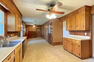 1201 Baywater Dr, West Columbia, SC 29170 - Photo 9
