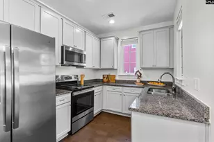 305 Herman St, West Columbia, SC 29169 - Photo 7